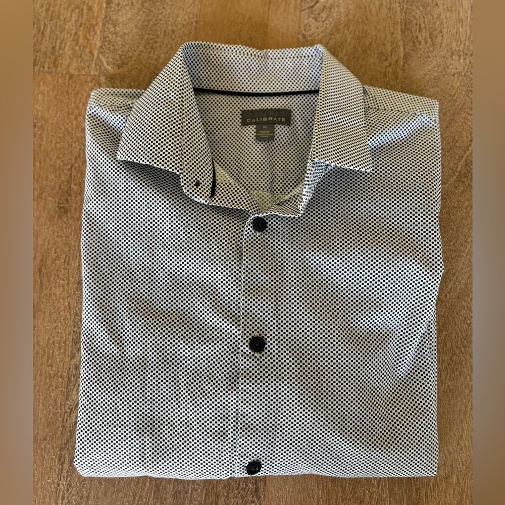 Calibrate Micro Check Oxford in White and Black